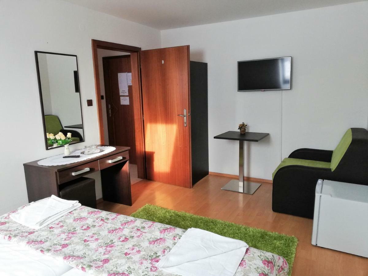 Penzion Panda 2 Turčianske Teplice Exteriér fotografie